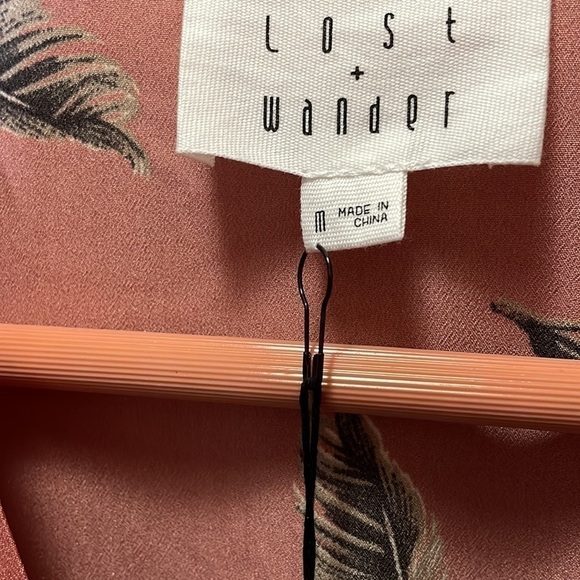 Lost+Wander Women’s Amber Hi Lo Midi Wrap Dress Feather Print Size Mediu… - Picture 11 of 13